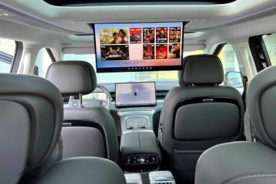 En maktdemonstrasjon av en bil