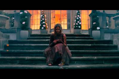 Skrekken har bare så vidt begynt i Ready or Not 2: Here I Come