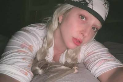 Deler sår melding: - Er helt knust