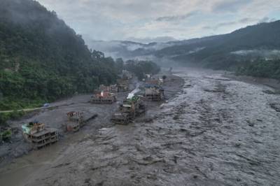 933 vannkraftarbeidere savnet etter flomkatastrofen i Nepal