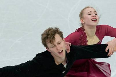 Norsk kunstløper hjalp Sverige til OL-finale