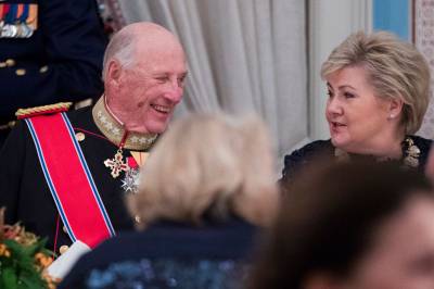 Slik var kong Harald på tomannshånd