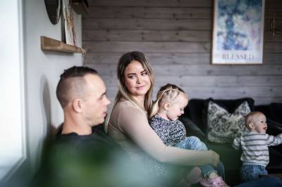 Fem barn, én inntekt: Slik får de hverdagen til å gå opp
