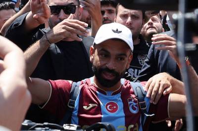 Kaos-scener da Salah ankom Tyrkia
