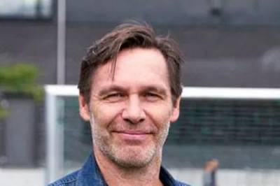 – Fair play begynnerpå sidelinjen