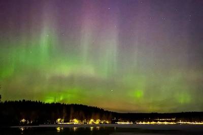 Heftig nordlys over Sør-Norge