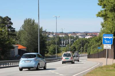 Snart får ikke elbiler lenger kjøre i kollek­tivfelt - med ett unntak