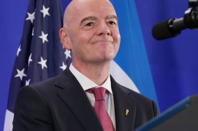 Fifa dropper planer om å selge VM