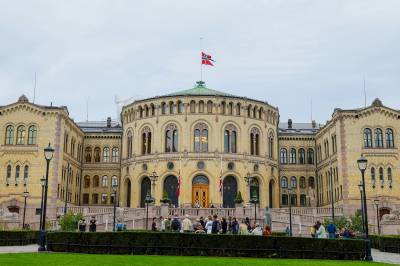 Se nå: Epstein-høringen på Stortinget fortsetter