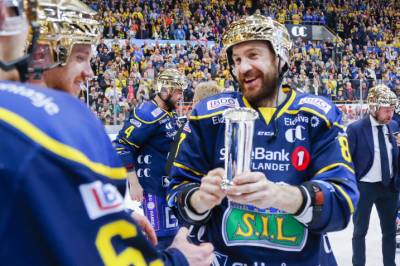 Ishockeylegende (45) døde på jakt