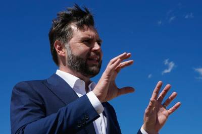 JD Vance på plass i Sveits for fredssamtaler
