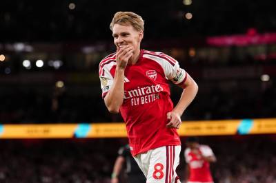 Avskrev Ødegaard: Legger seg flat