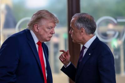 Trumps importforbud på kanadiske varer trer i kraft