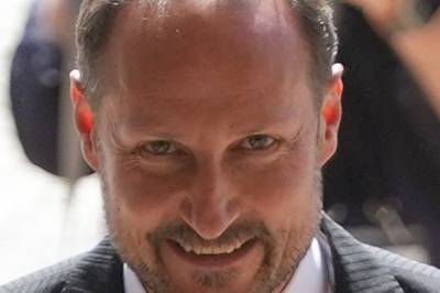 Kronprins Haakon møter pressen