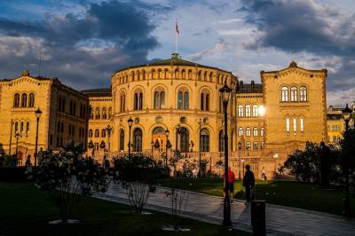 Følg høringen: Hva har de lært av Epstein-avsløringene?