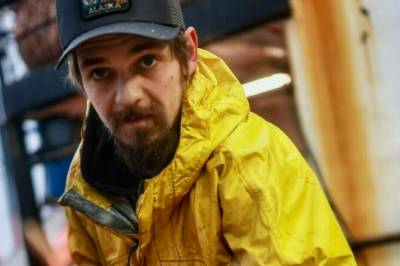 - Herregud, han vil synke