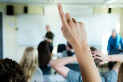 Vi kan ikke ha foreldresamtaler som minner om lønnsoppgjør