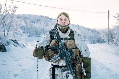Militærøvelse i nærmere 50 minusgrader: – Ingen kuldegrense for øvelser