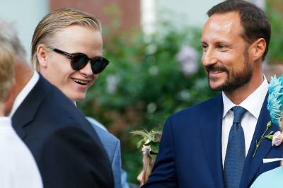 «Ingen» inntekt: Slottet svarer om millionregning