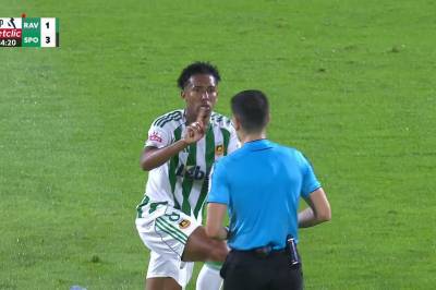 Ryan Guilherme da Silva med rødt kort mot Sporting