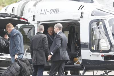 Politihelikopter hentet kongen fra pinsetur på grunn av bilkø