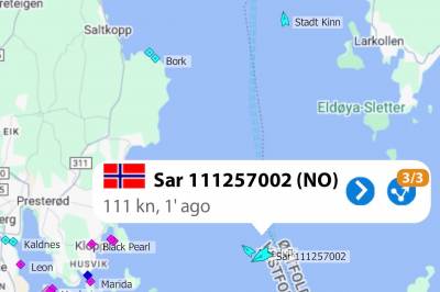 Redningsaksjon pågår i Oslofjorden: Seilbåt tar inn vann