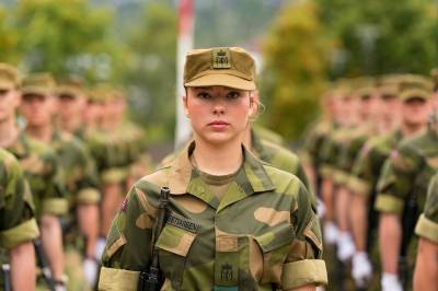 Ferske soldater i hardtrening til kongens gravferd: – Det blir tøft