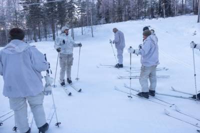 Her trener soldater fra USA og Danmark sammen