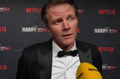 Kom alene på rød løper: – Noen må jobbe