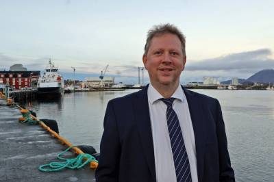 Kutter kontanter på båt og buss