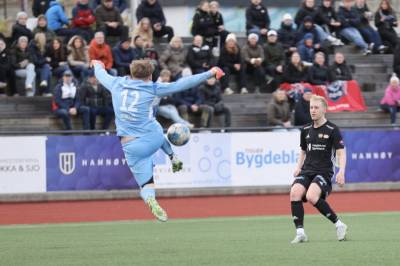 Jonas ryddet opp i det som var et kaos av en kamp