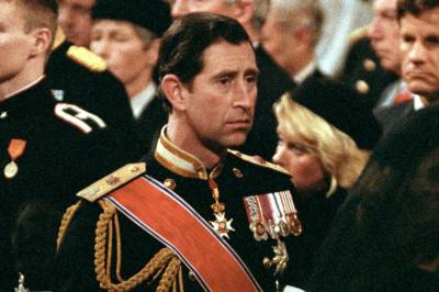 Kong Harald skal gravlegges 9. september. Dette vet vi om kongelige gravferder.