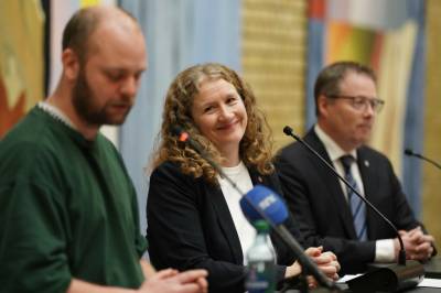 Lengre frister, færre benkeforslag