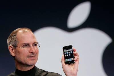 50 år med Apple: Fra garasje til børsgigant