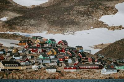 Hvorfor vil en amerikansk president kjøpe en øy med færre innbyggere enn Tønsberg?