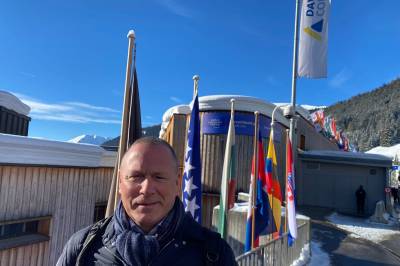 Tangen hyller KI – men glemmer ansvaret