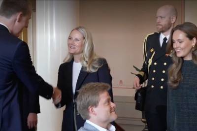 SE NÅ! På jobb med pustemaske