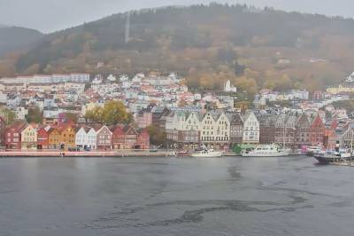 SE NÅ: Vannet stiger i Bergen