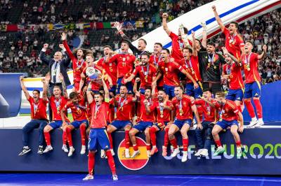 Hvis Spania vinner VM på søndag, vil de også slå en imponerende fotballrekord