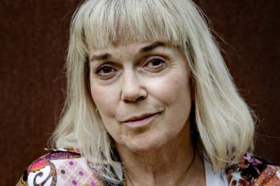 «Besteforeldre må komme seg hjem fra solsenga i Syden!»
