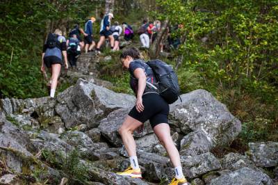 – Bryter du denne kardinalregelen, risikerer du voksenkjeft og et «dult» fra folk som går forbi