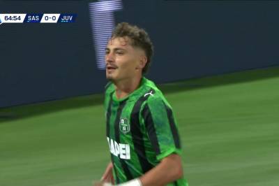Scoring for Sebastiano Esposito