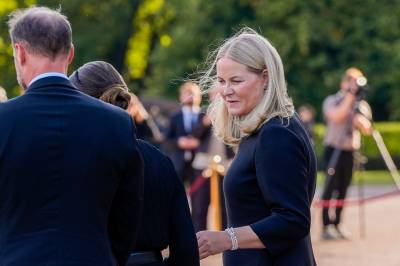 - Ikke overraskende at dronningen har hatt komplikasjoner