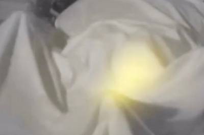 Hadde sex på TV: Glemte å ta av mikrofonen