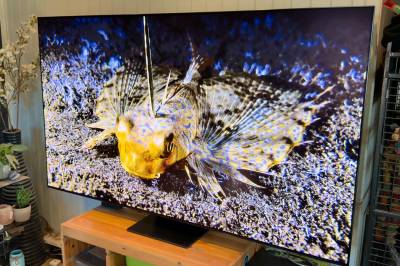 Nesten helt perfekt for sport, film og gaming