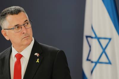 Israels utenriksminister skal delta på Trumps fredsrådsmøte