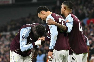 Villa-helten ble «kronet» av lagkamerat: – Individuell genialitet