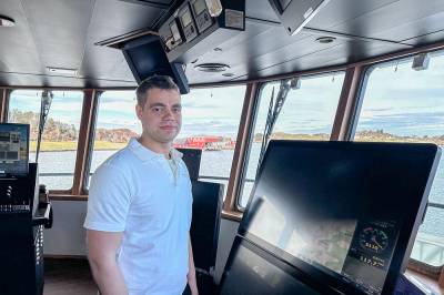 Fra Midsund til Tokyo: – Må levere på toppnivå hver gang