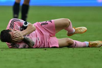 Messi ut med mulig skade i siste kamp før VM