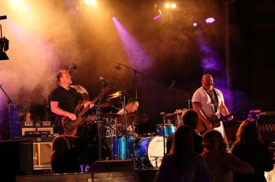 Vil ha slutt på store konserter med alkoholservering